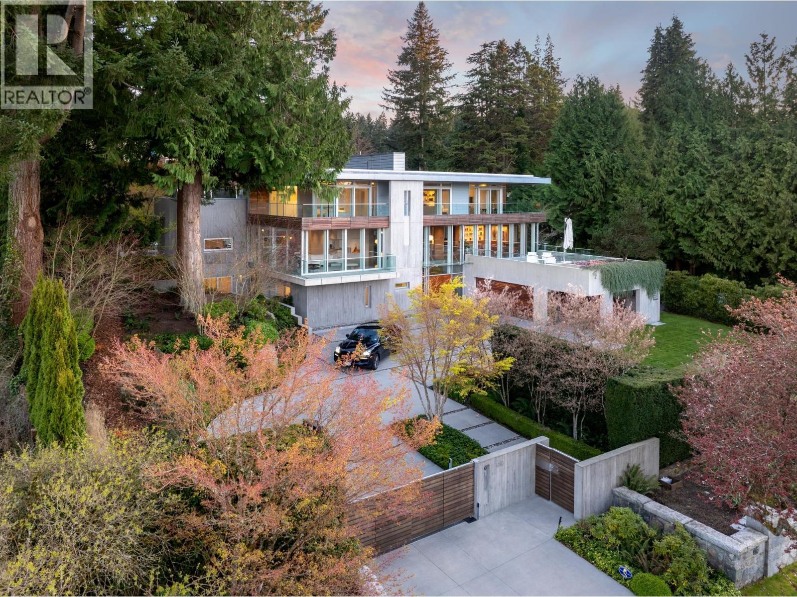 4850 Fannin Avenue, Vancouver