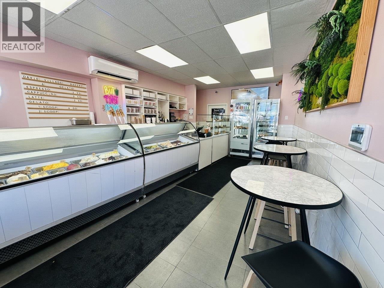 1216 Davie Street, Vancouver