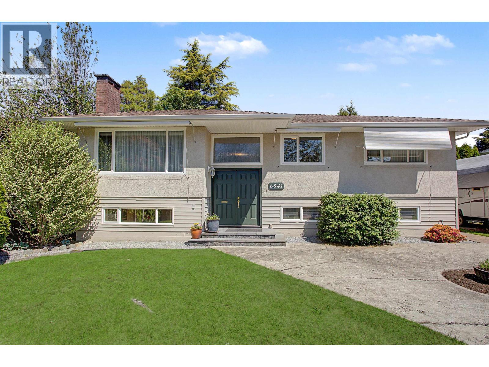 6541 Grant Street, Burnaby