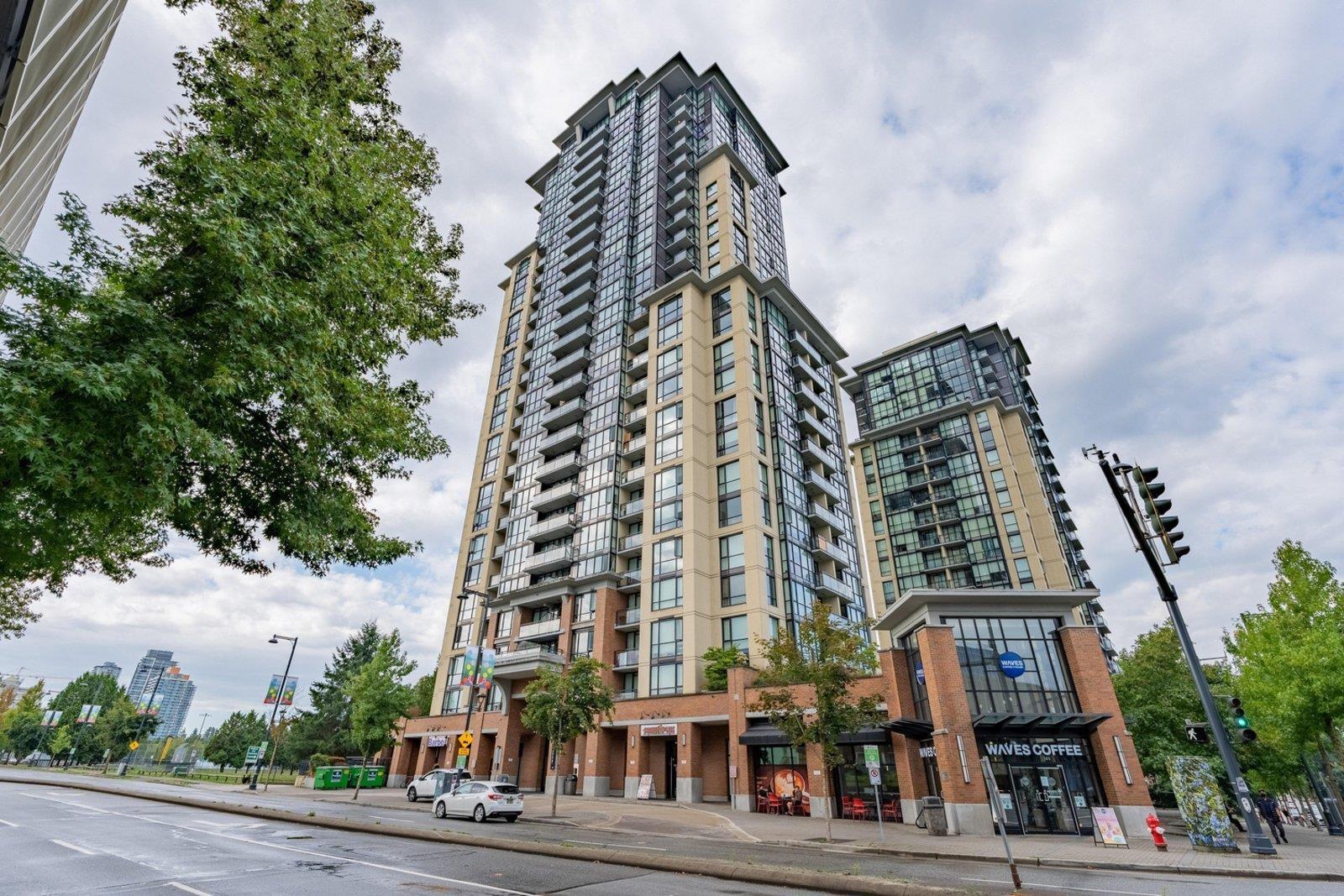 1906 10777 University Drive, Surrey