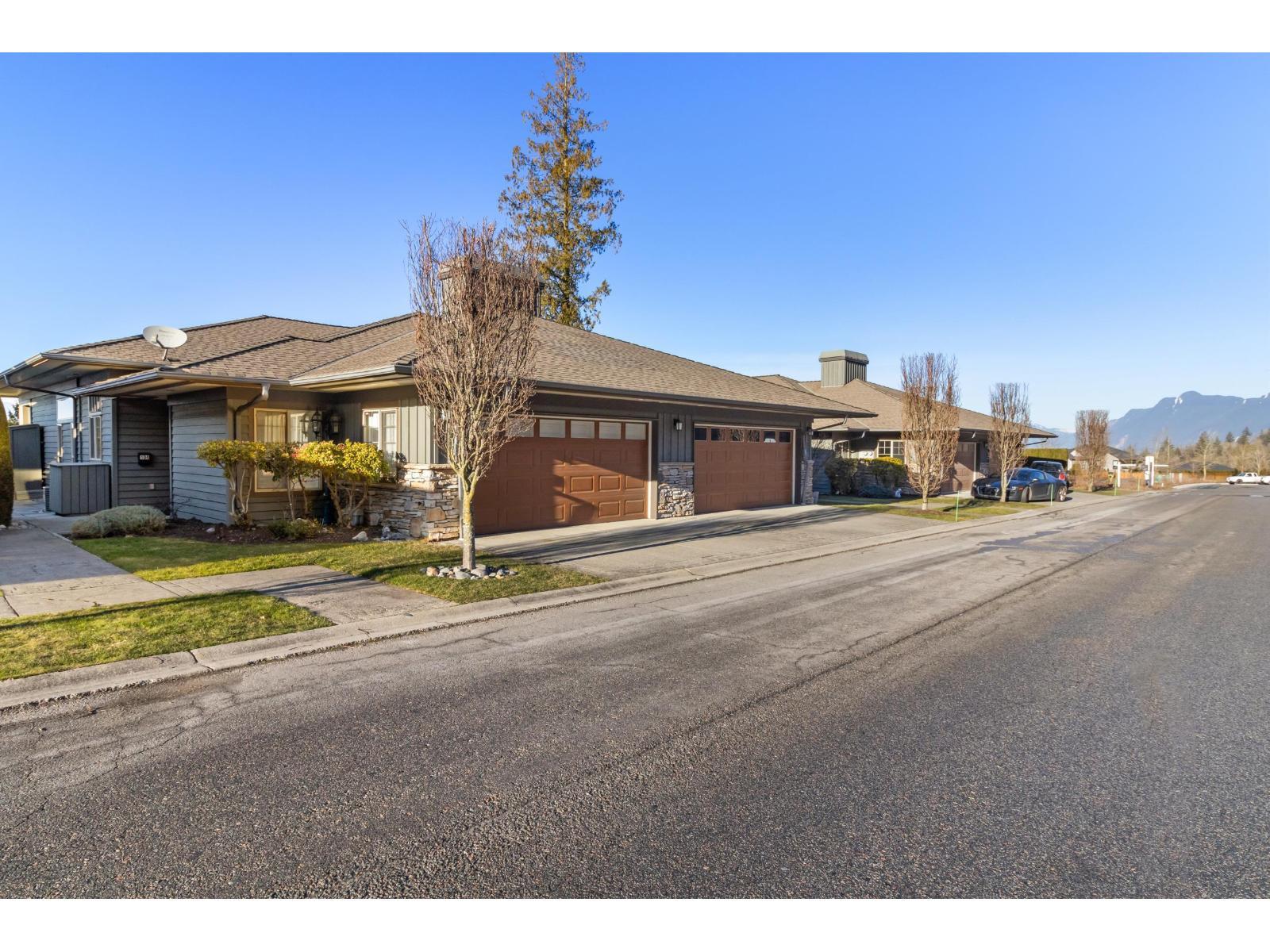 104 51096 Falls Court, Chilliwack
