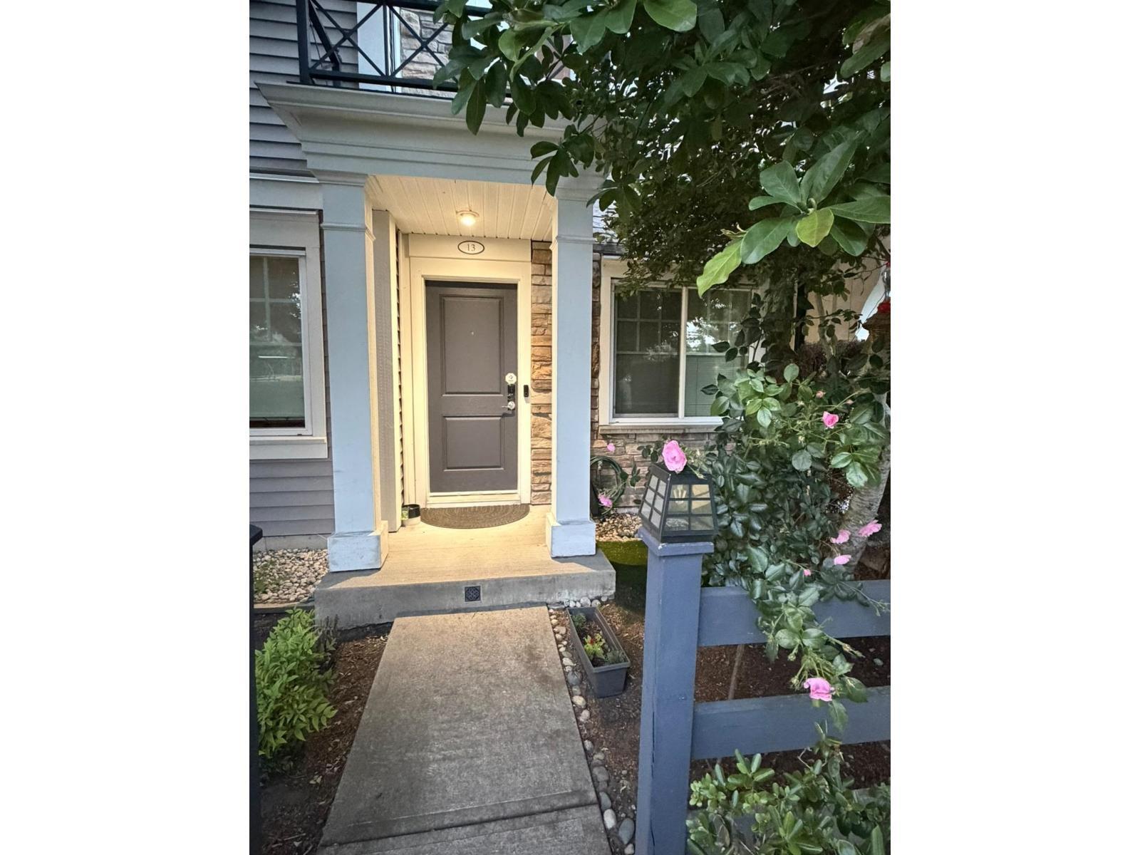 13 7348 192A Street, Surrey