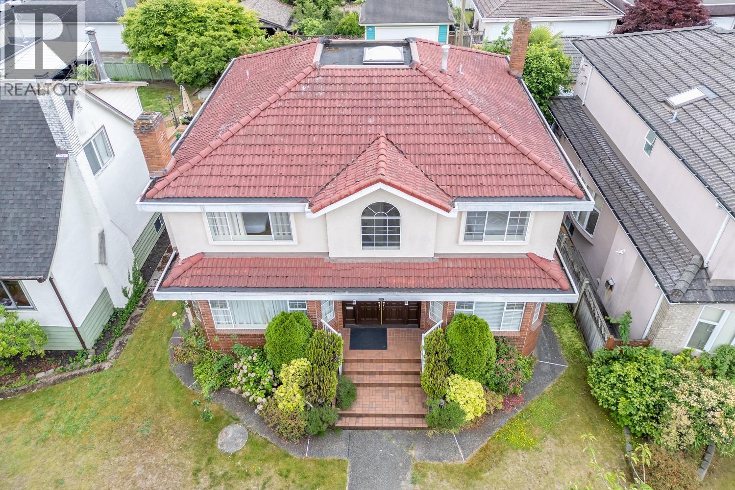 122 W 43RD Avenue, Vancouver
