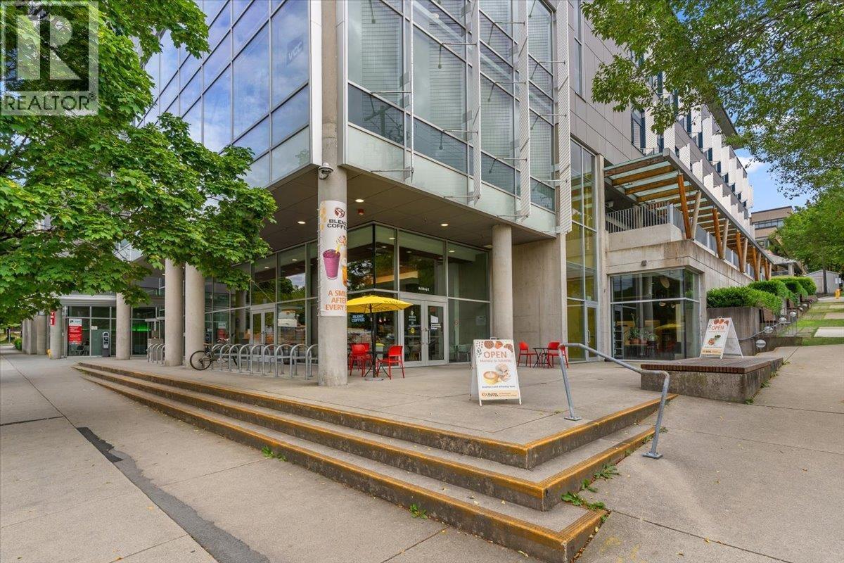 1120 E 7TH Avenue, Vancouver