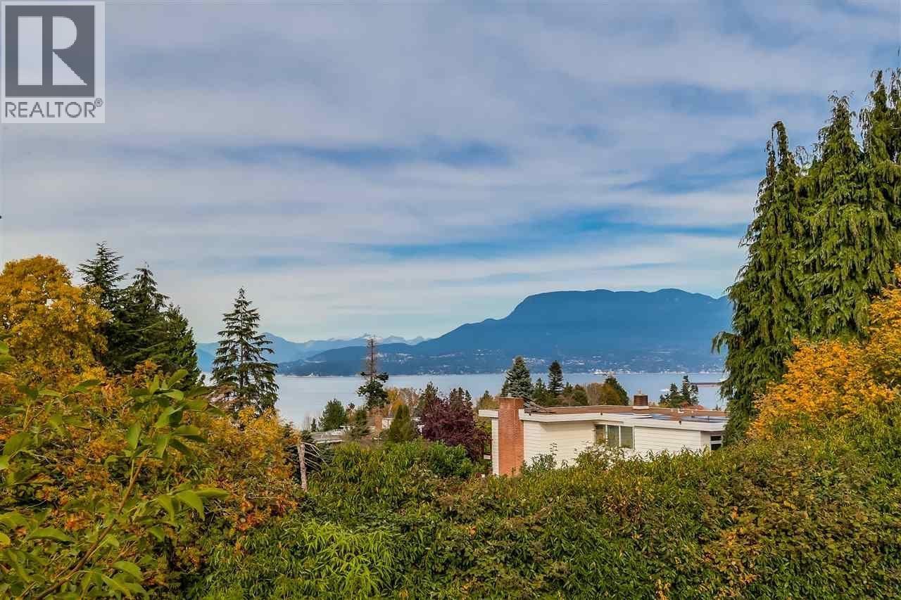 5975 Chancellor Boulevard, Vancouver