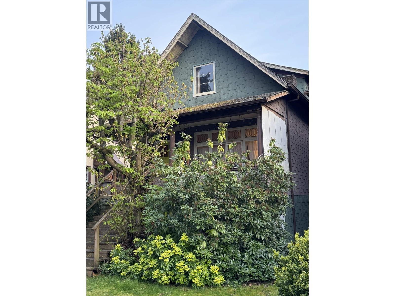 2012 York Avenue, Vancouver