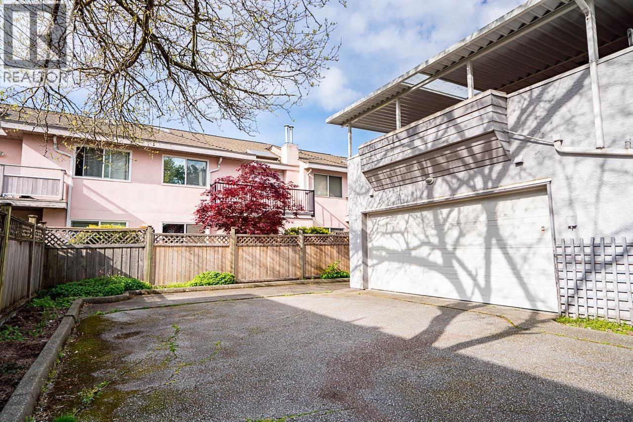 1 7911 Moffatt Road, Richmond