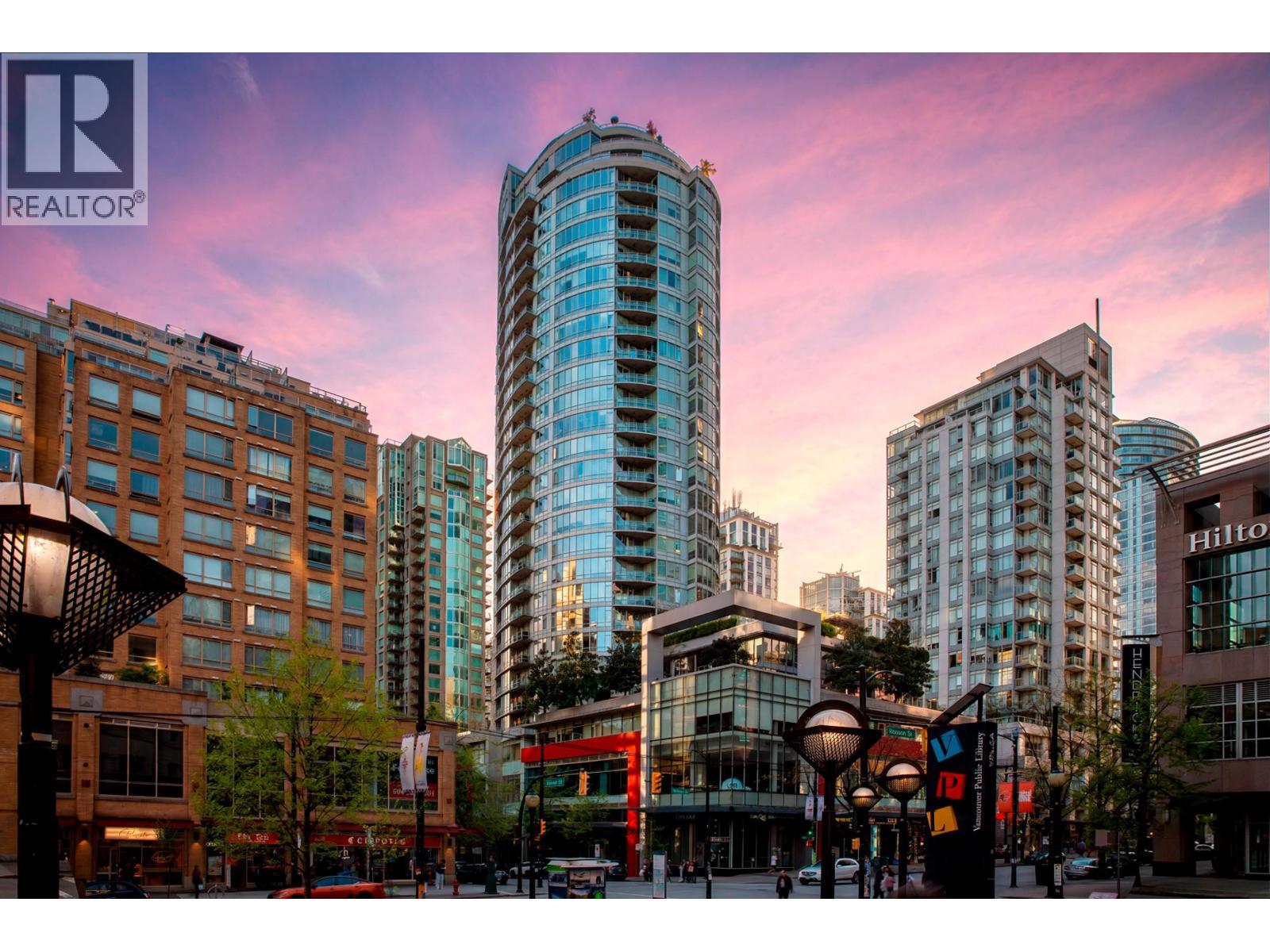 2305 833 Homer Street, Vancouver