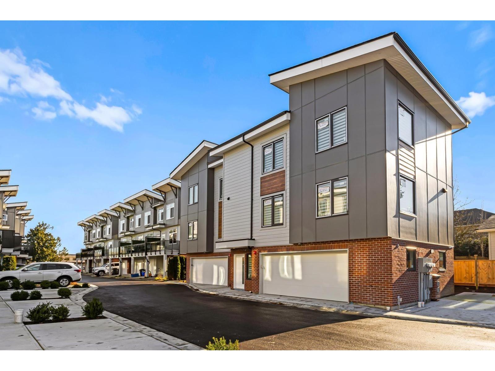 2 22348 48 Avenue, Langley