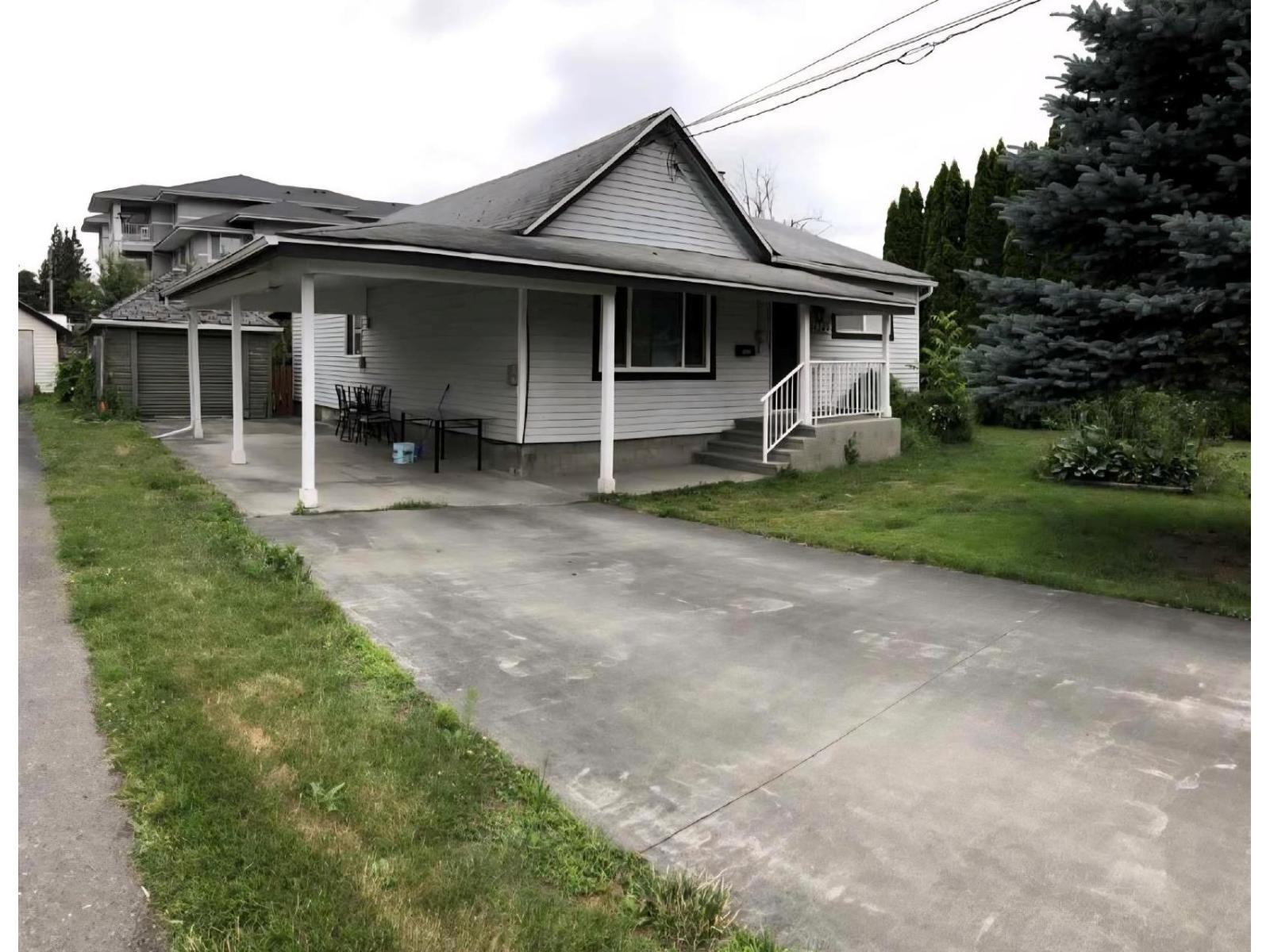 46249 Second Avenue, Chilliwack