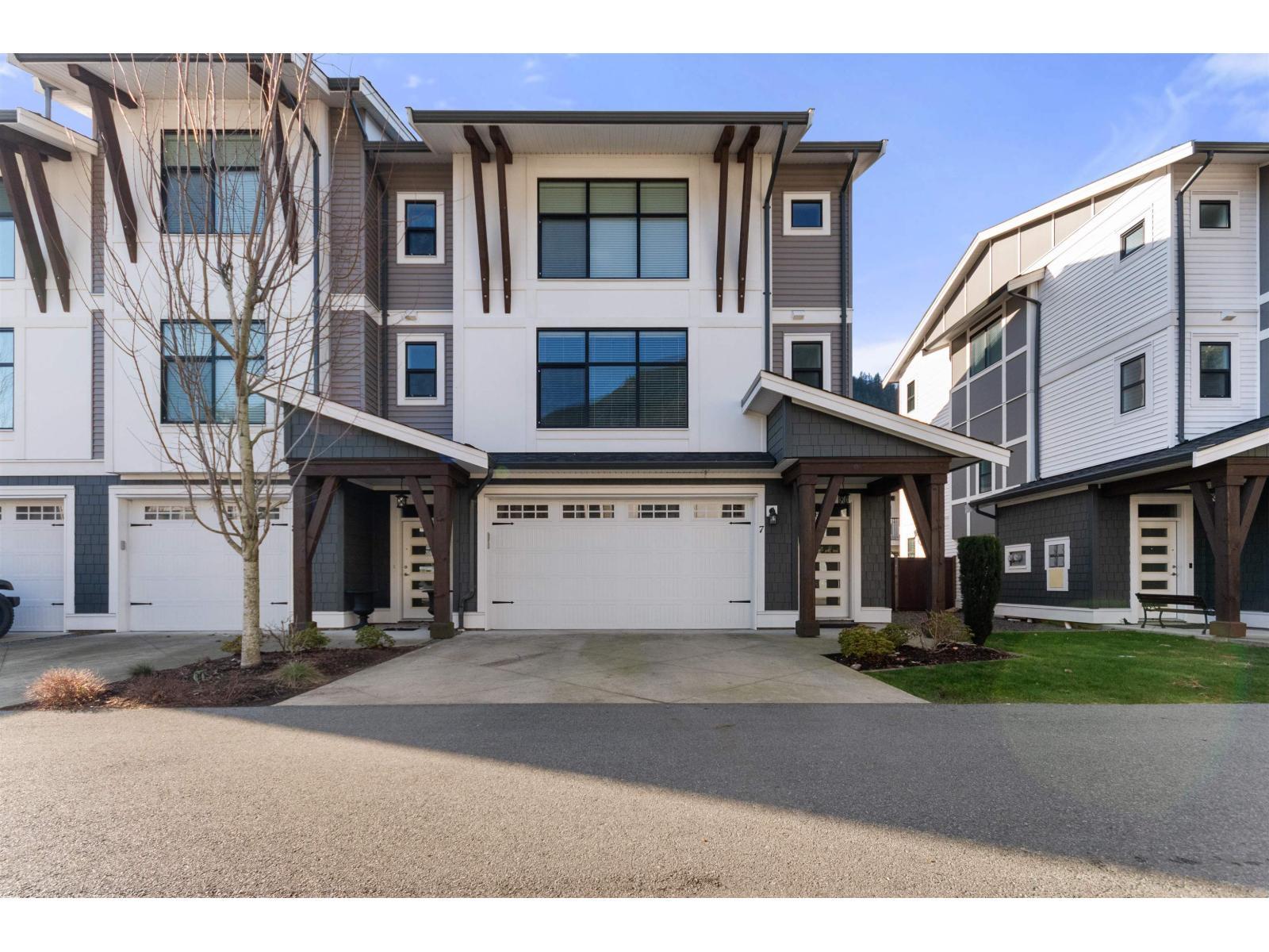 7 386 Pine Avenue, Harrison Hot Springs