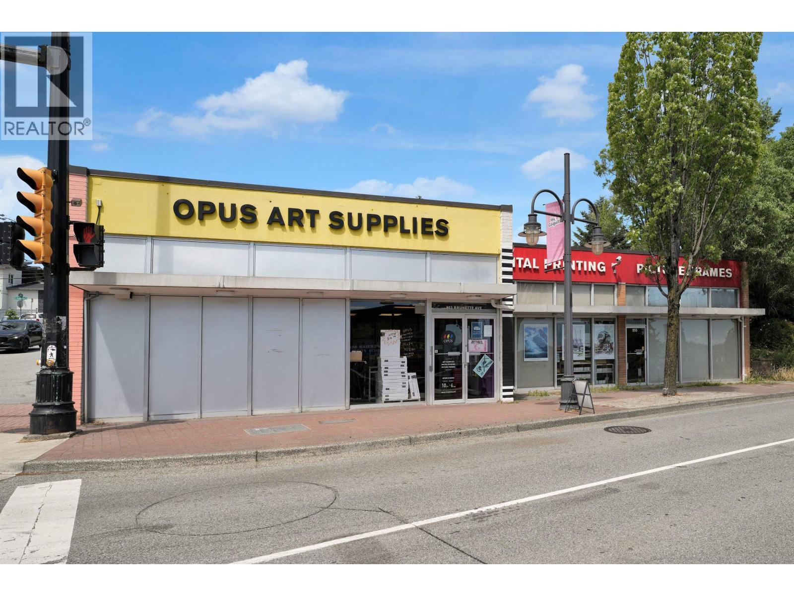 953 Brunette Avenue, Coquitlam