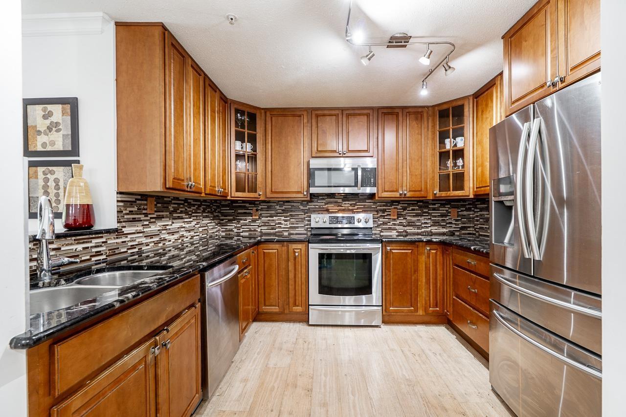 211 20881 56 Avenue, Langley