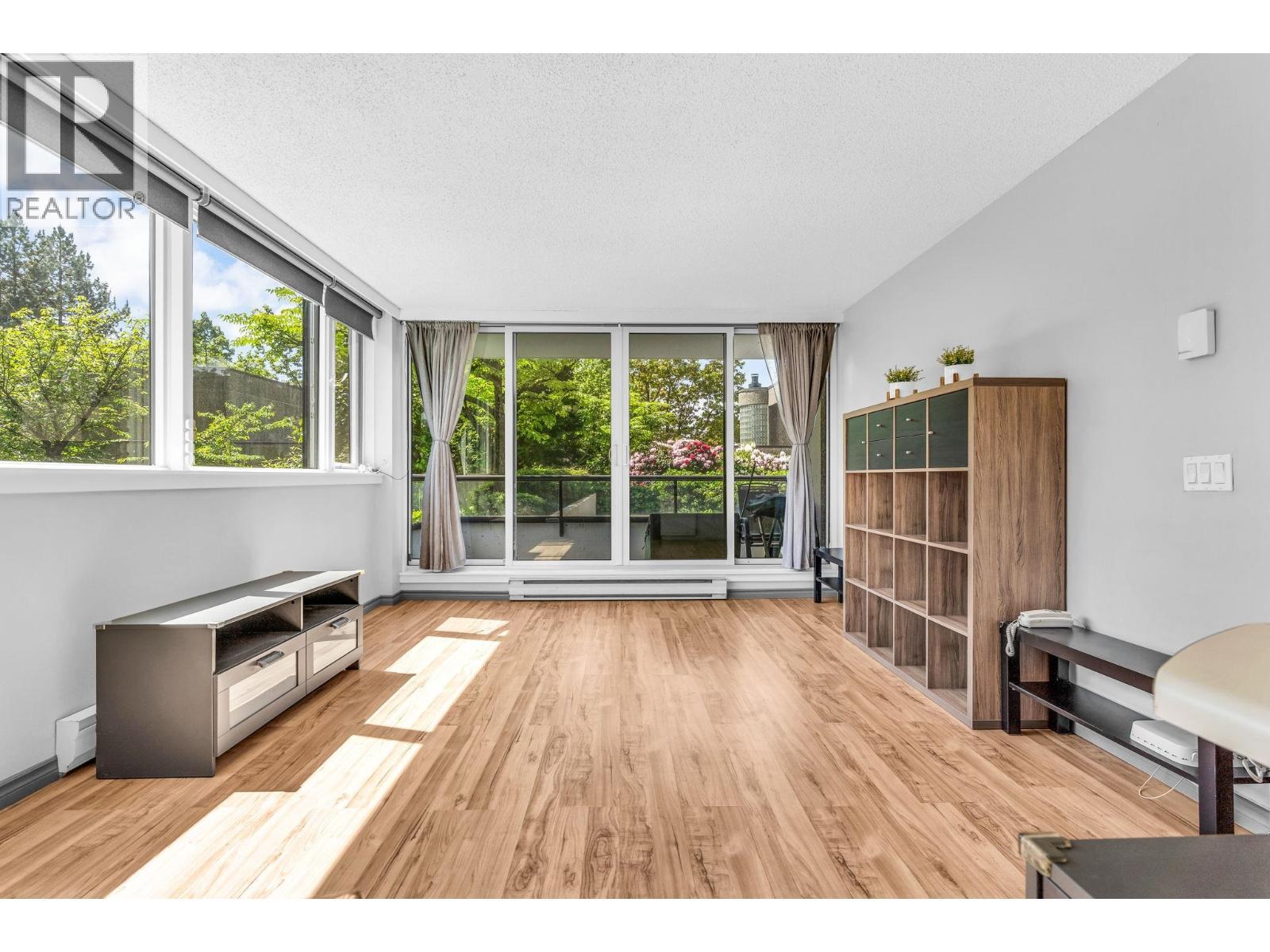 202 3980 Carrigan Court, Burnaby