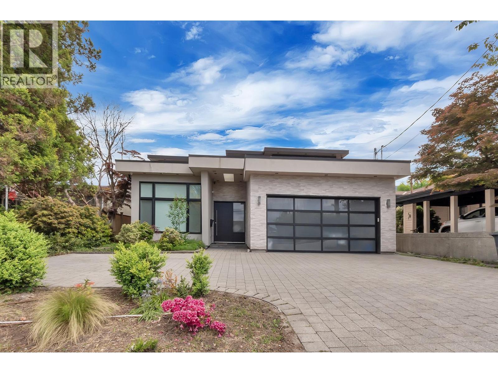 440 W Queens Road, North Vancouver