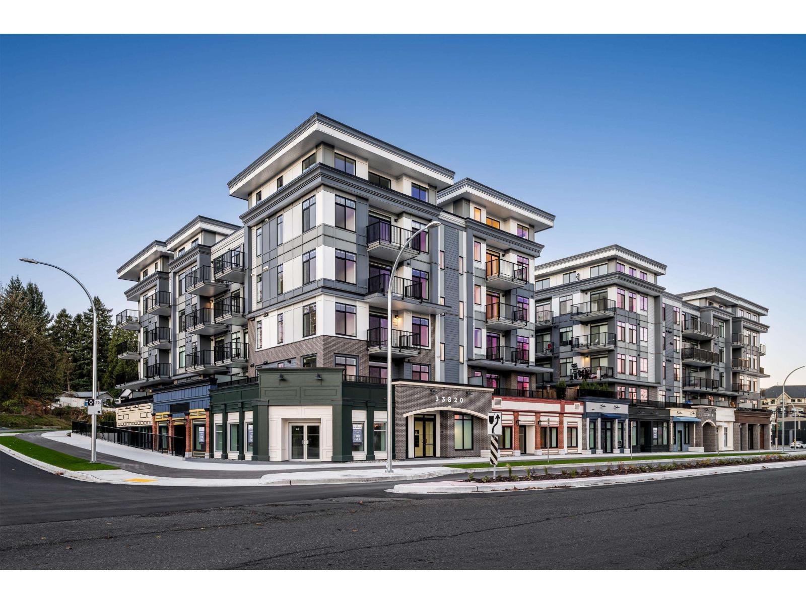 040 33816 South Fraser Way, Abbotsford