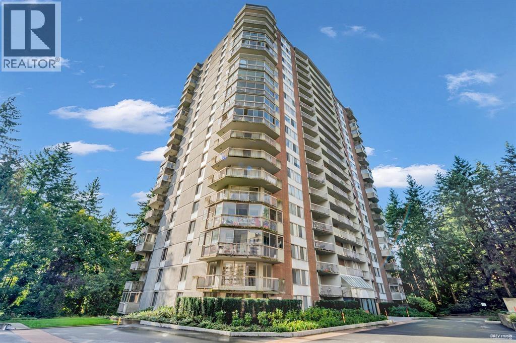702 2024 Fullerton Avenue, North Vancouver