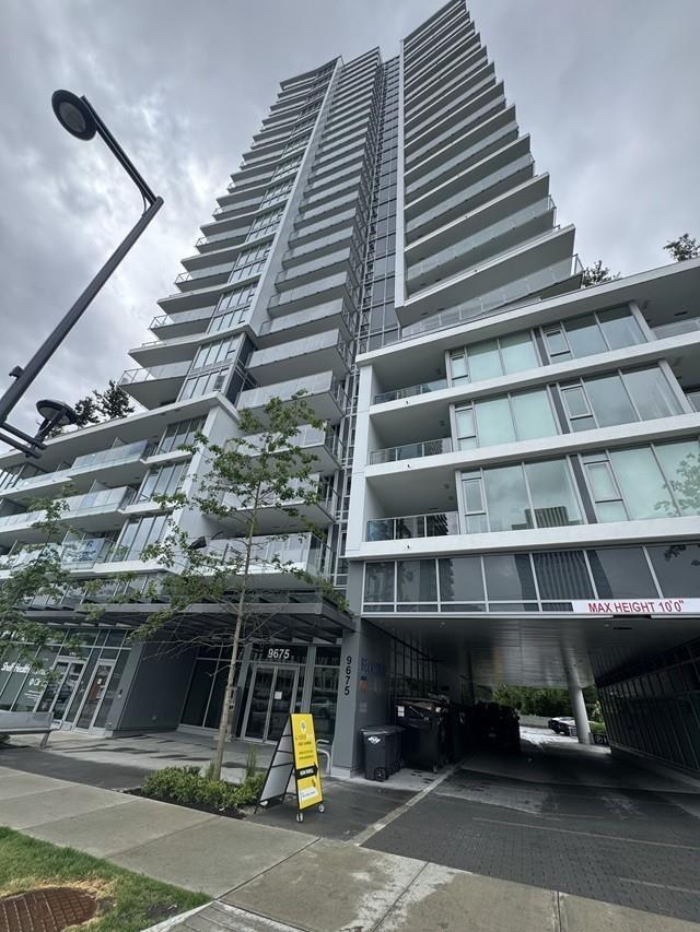 1108 9675 King George Boulevard, Surrey