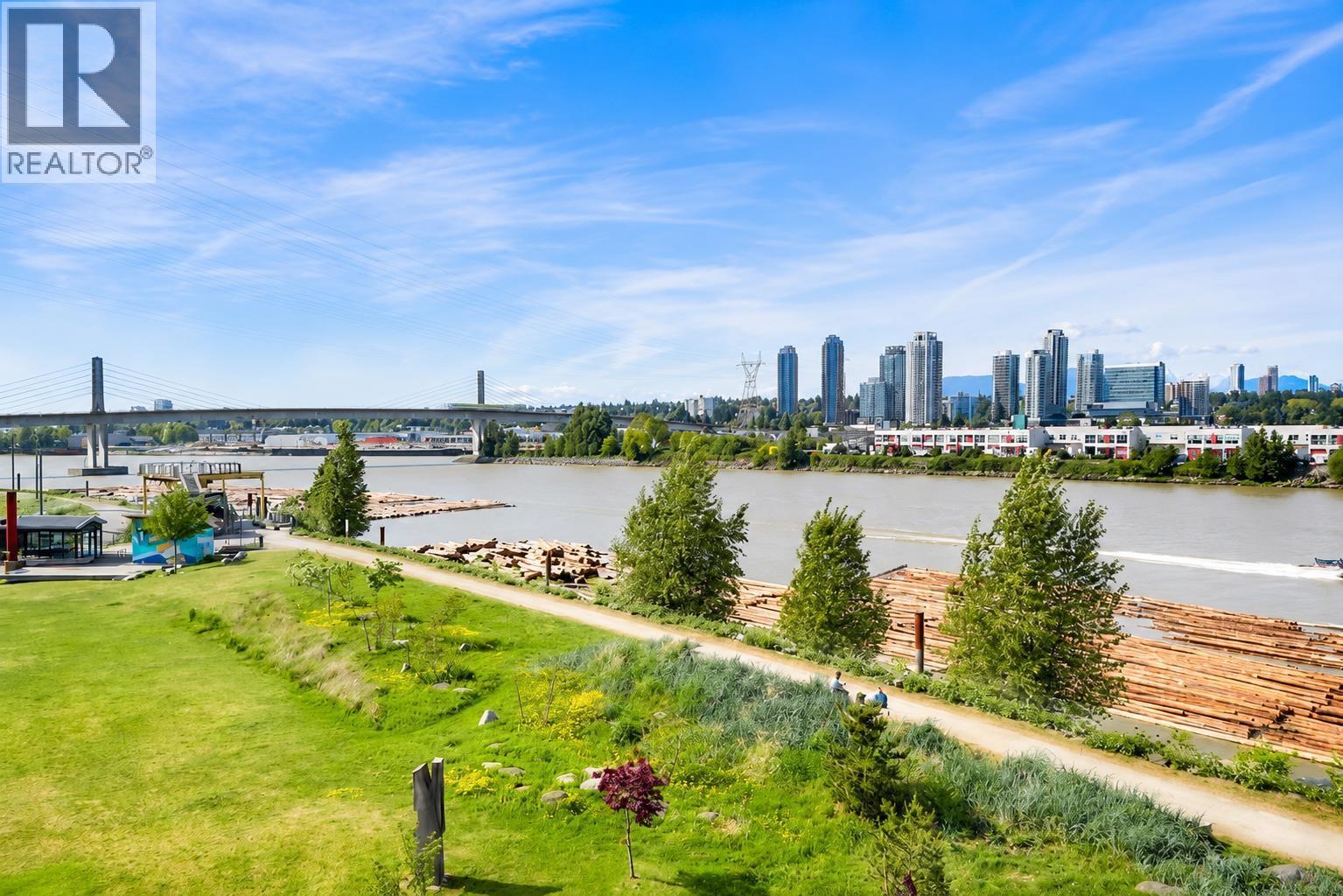 511 10033 River Drive, Richmond