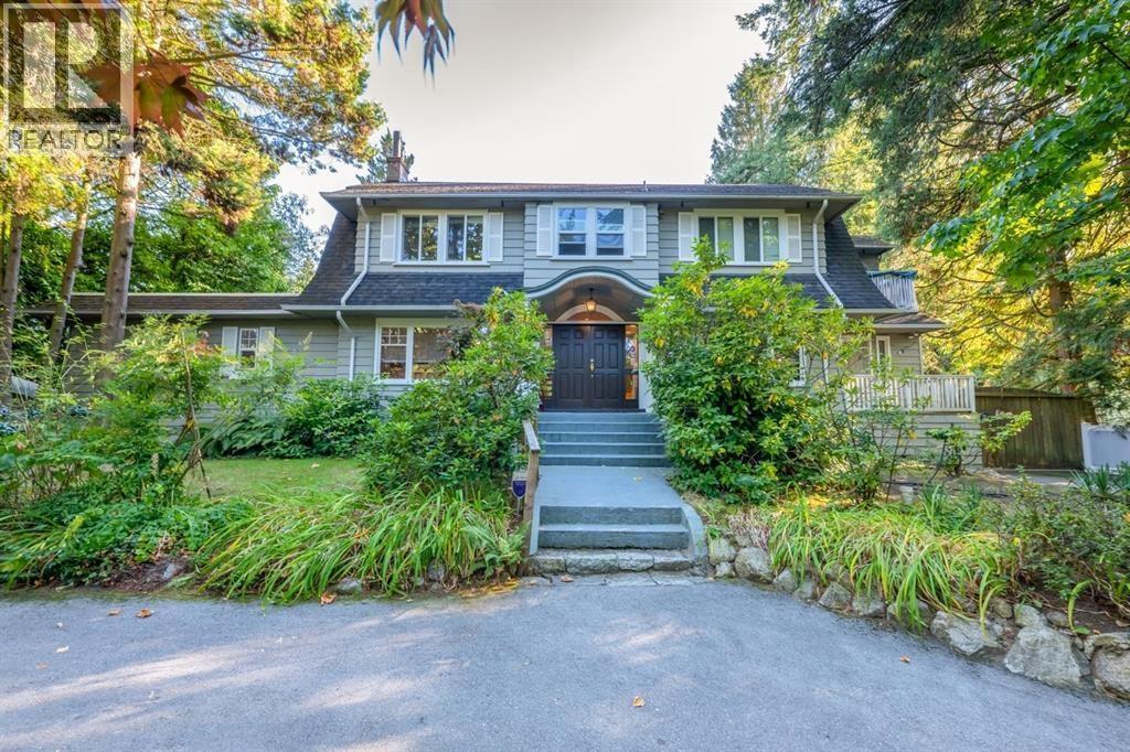 4786 W 4TH Avenue, Vancouver