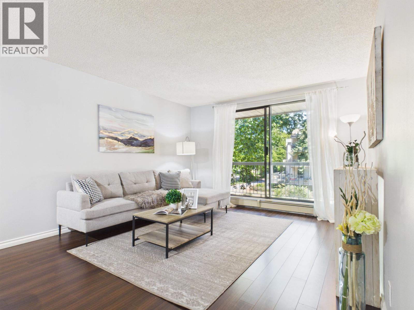 220 8411 Ackroyd, Richmond