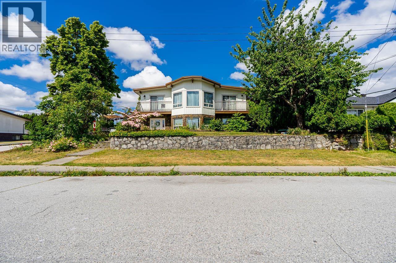 5089 Inman Avenue, Burnaby