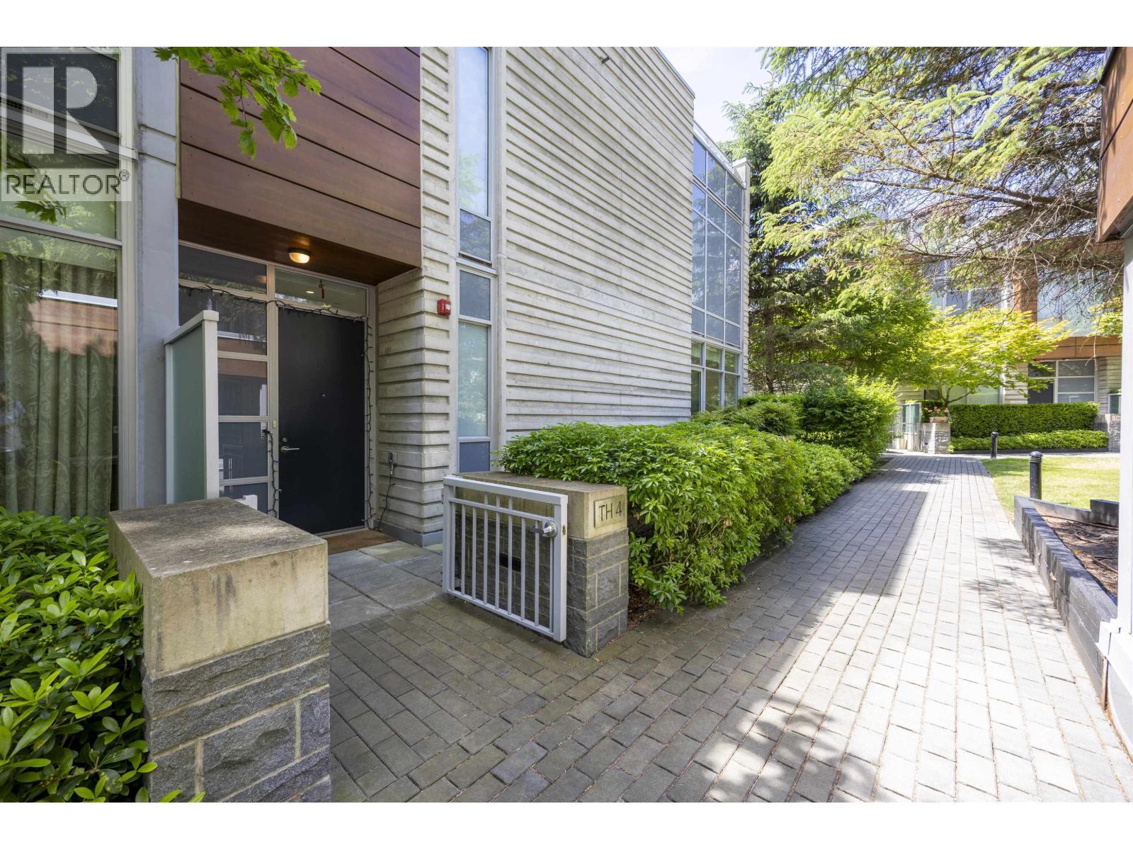 TH4 3355 Binning Road, Vancouver