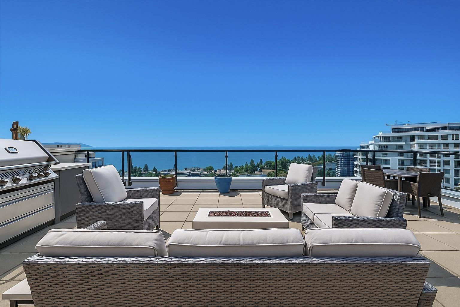 PH1 1439 George Street, White Rock