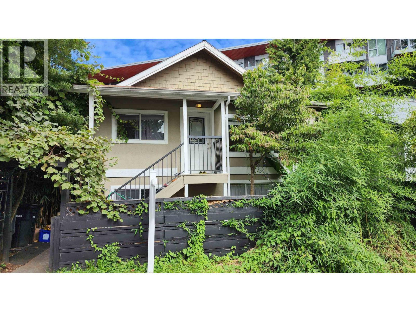 1577 E 26TH Avenue, Vancouver