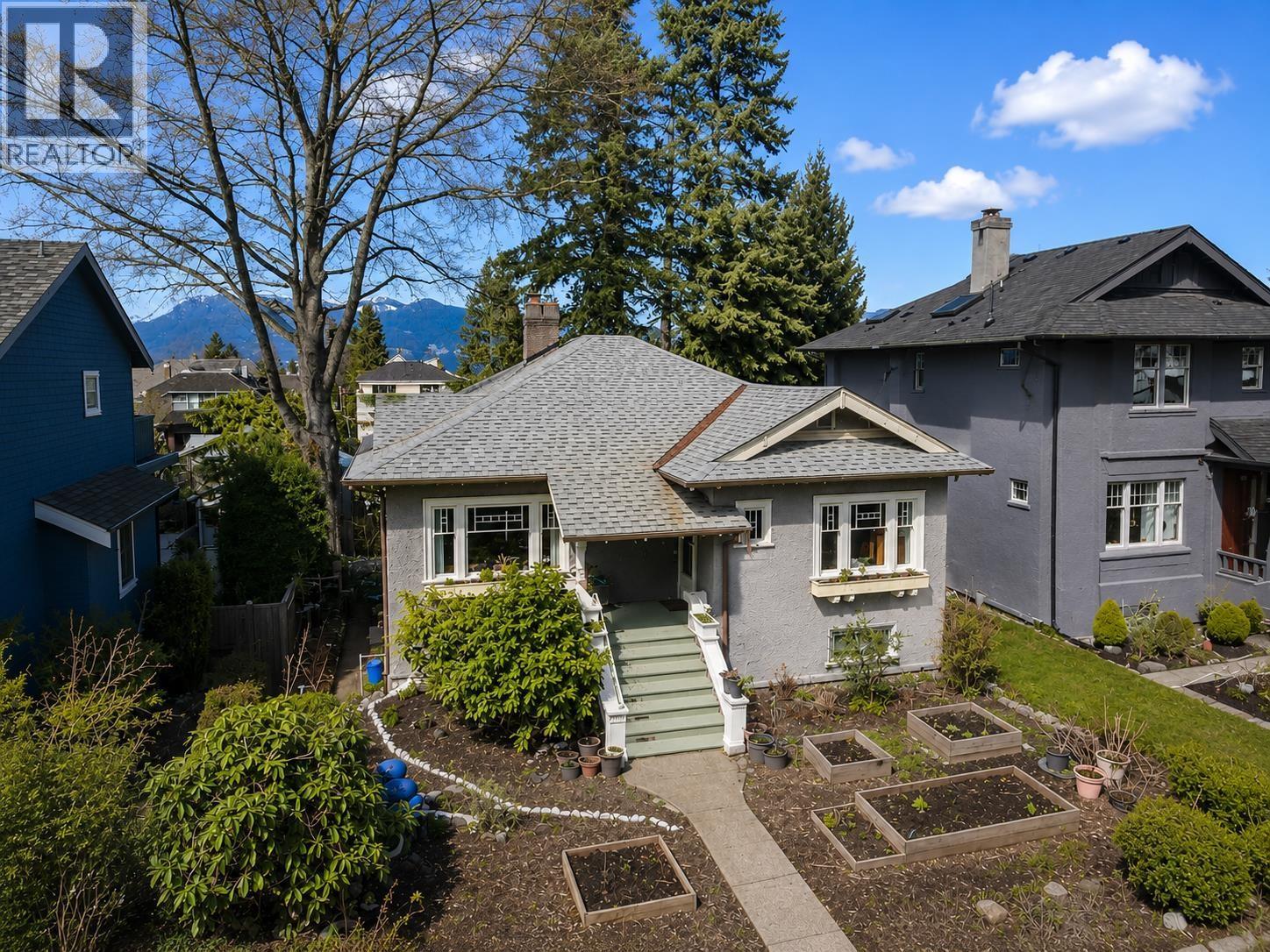 4247 W 13TH Avenue, Vancouver
