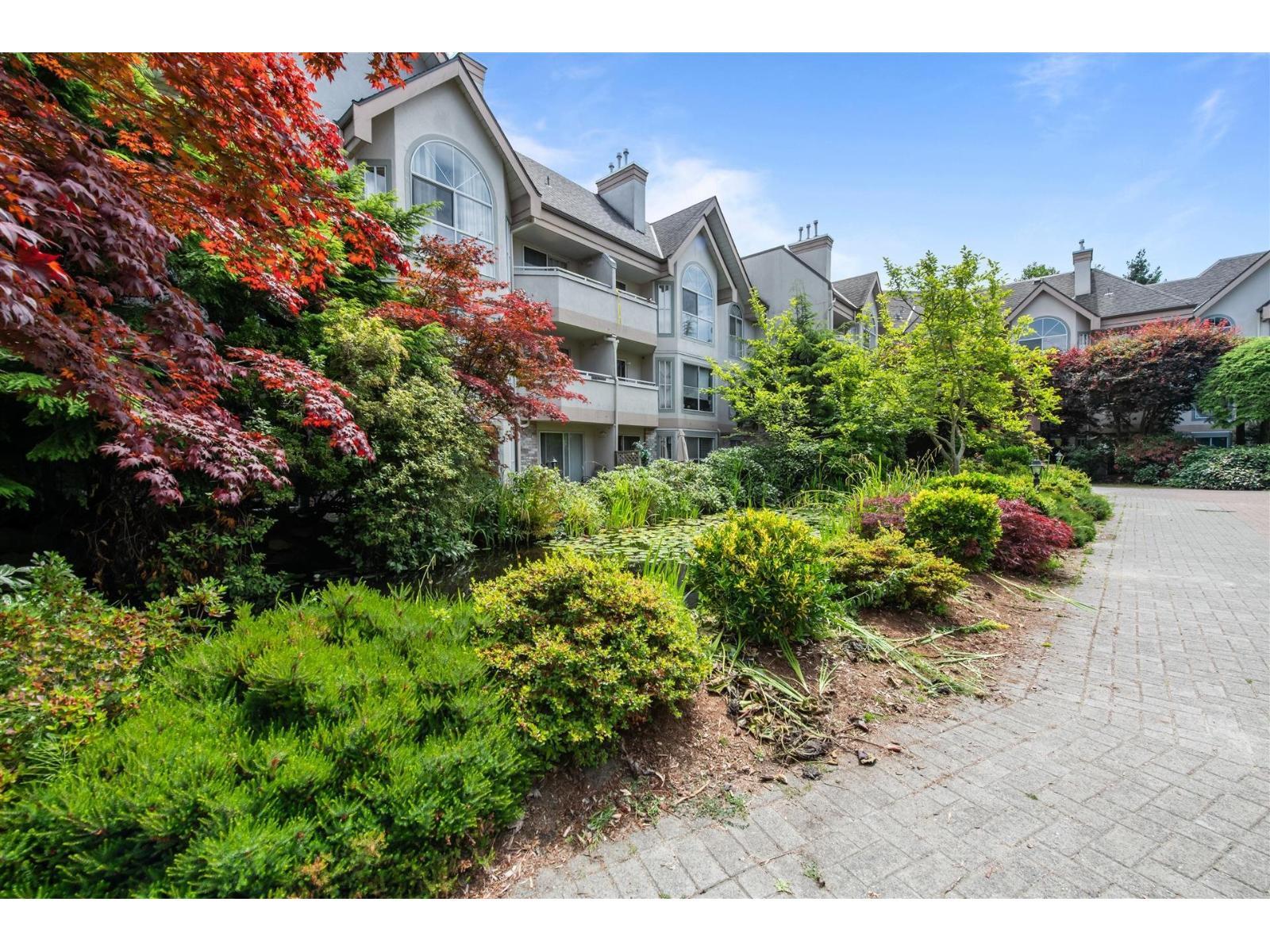 301 7151 S 121 Street, Surrey