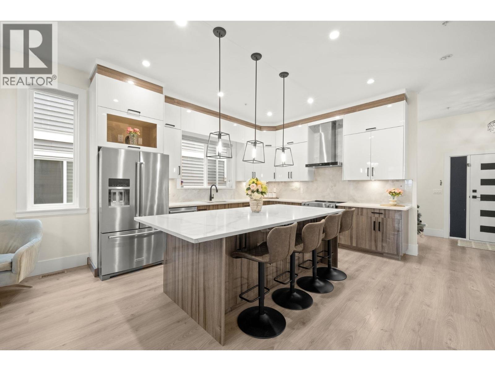11042 240 Street, Maple Ridge