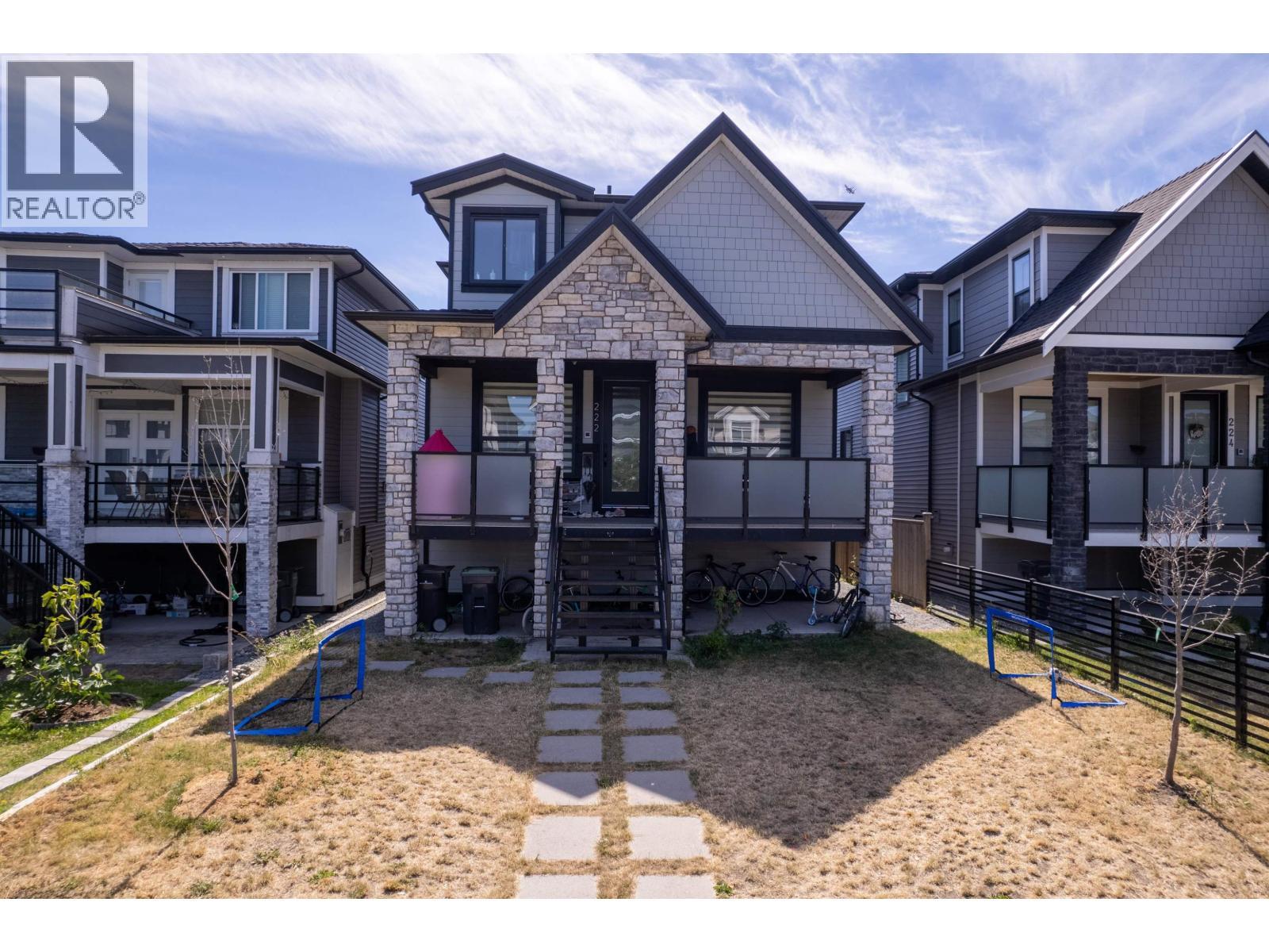 222 Hampton Street, New Westminster