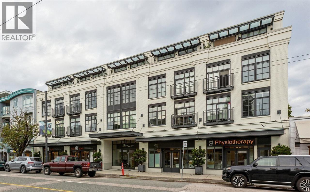 203 4355 W 10TH Avenue, Vancouver