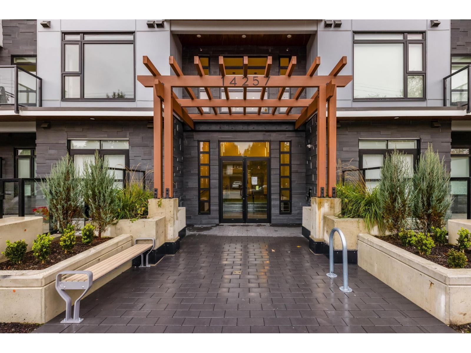 202 14257 103A Avenue, Surrey