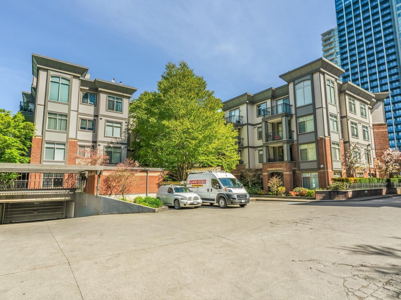 403 10499 University Drive, Surrey