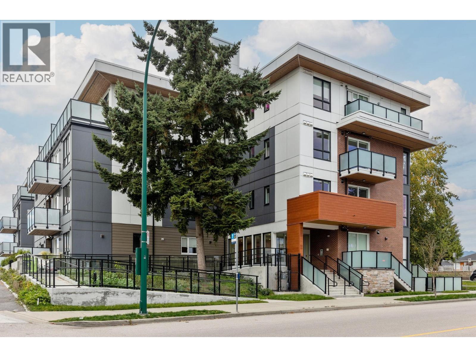 403 4933 Clarendon Street, Vancouver