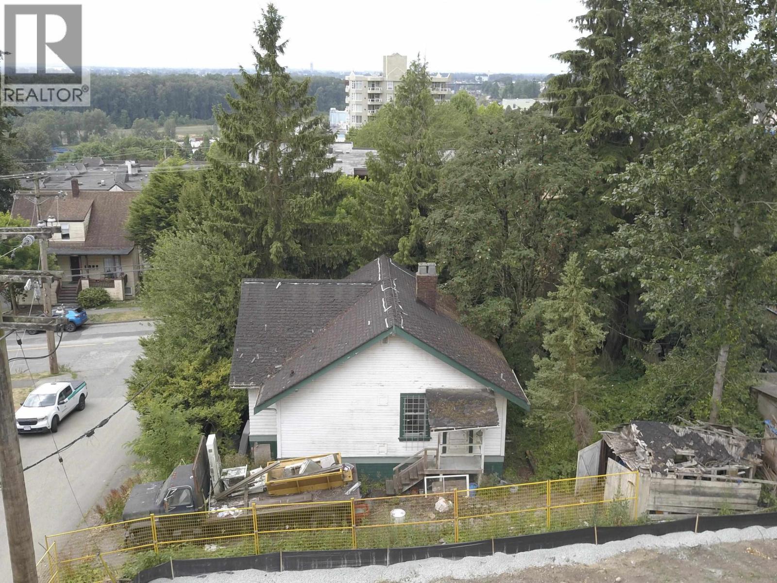 413 Eleventh Street, New Westminster