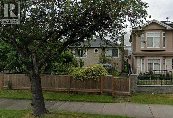 1661 E 49TH Avenue, Vancouver
