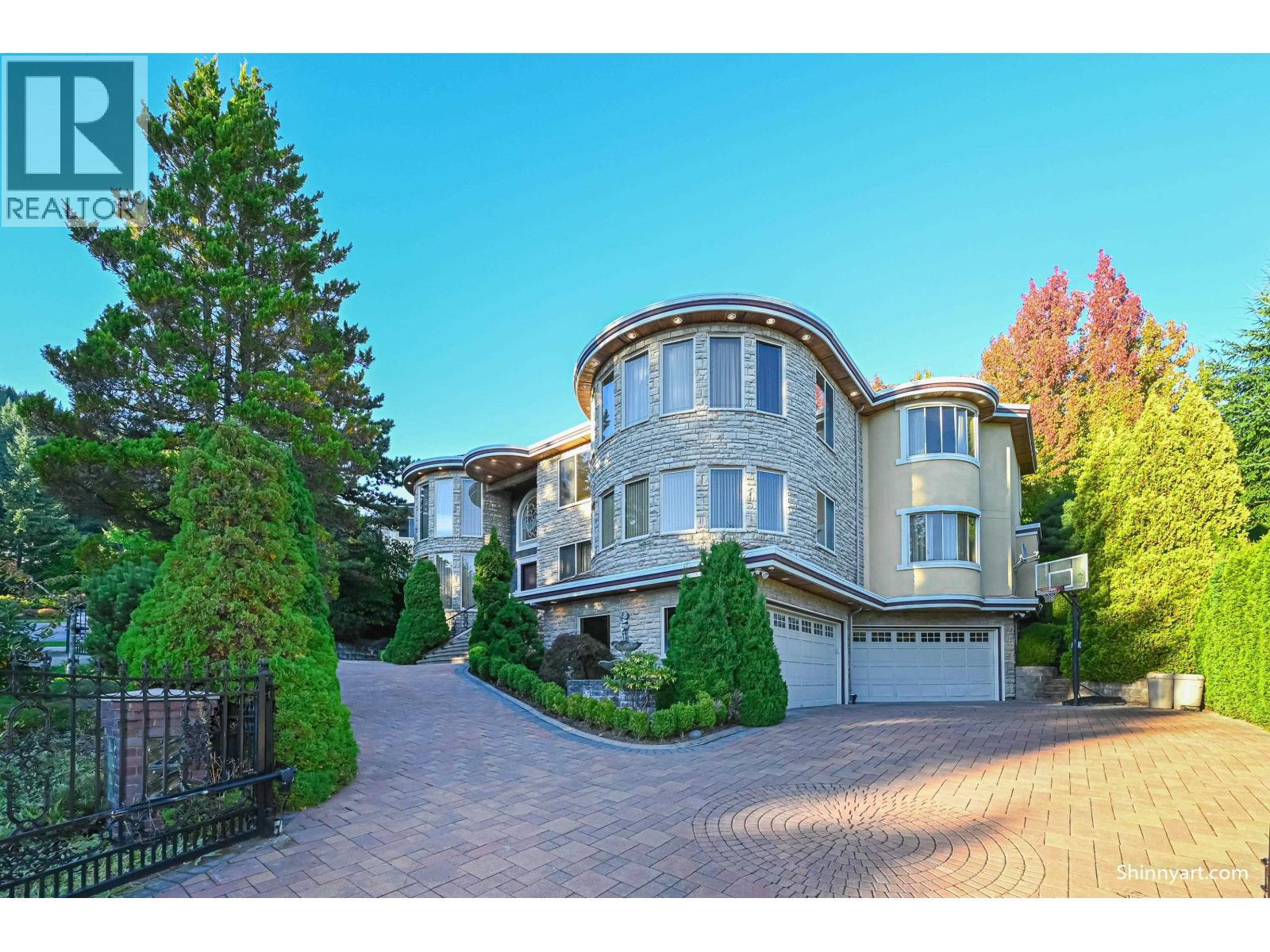 3063 Plateau Boulevard, Coquitlam