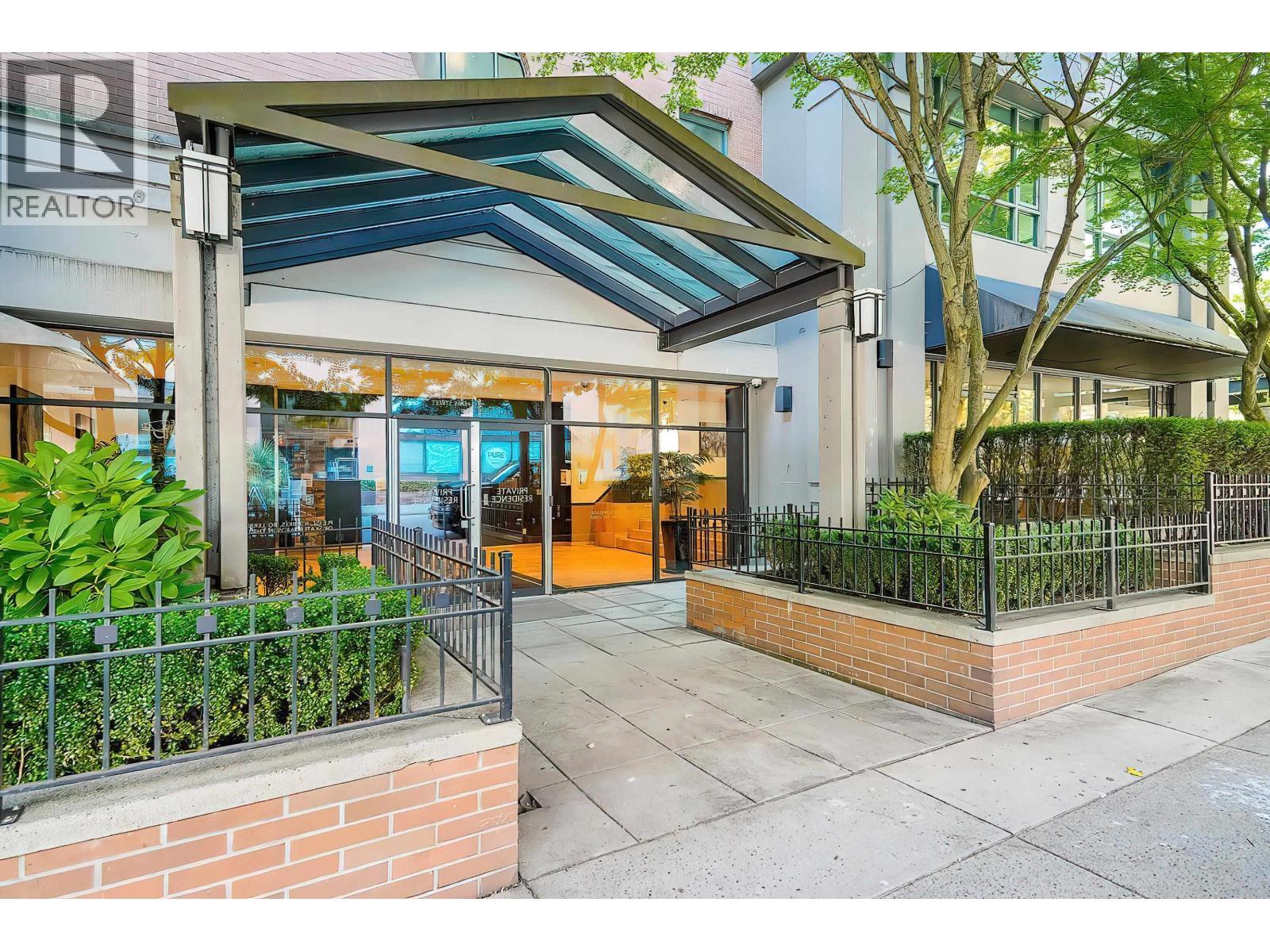 2303 1188 Howe Street, Vancouver
