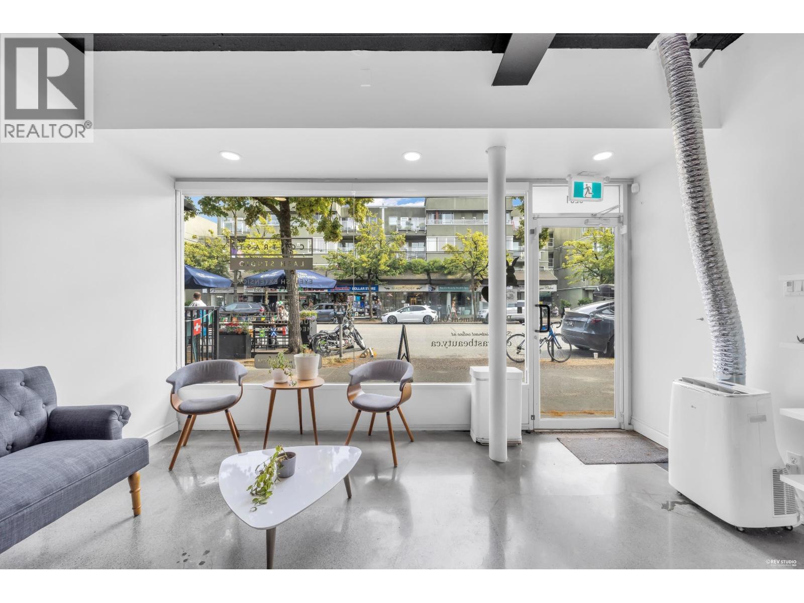 3261 W Broadway Street, Vancouver