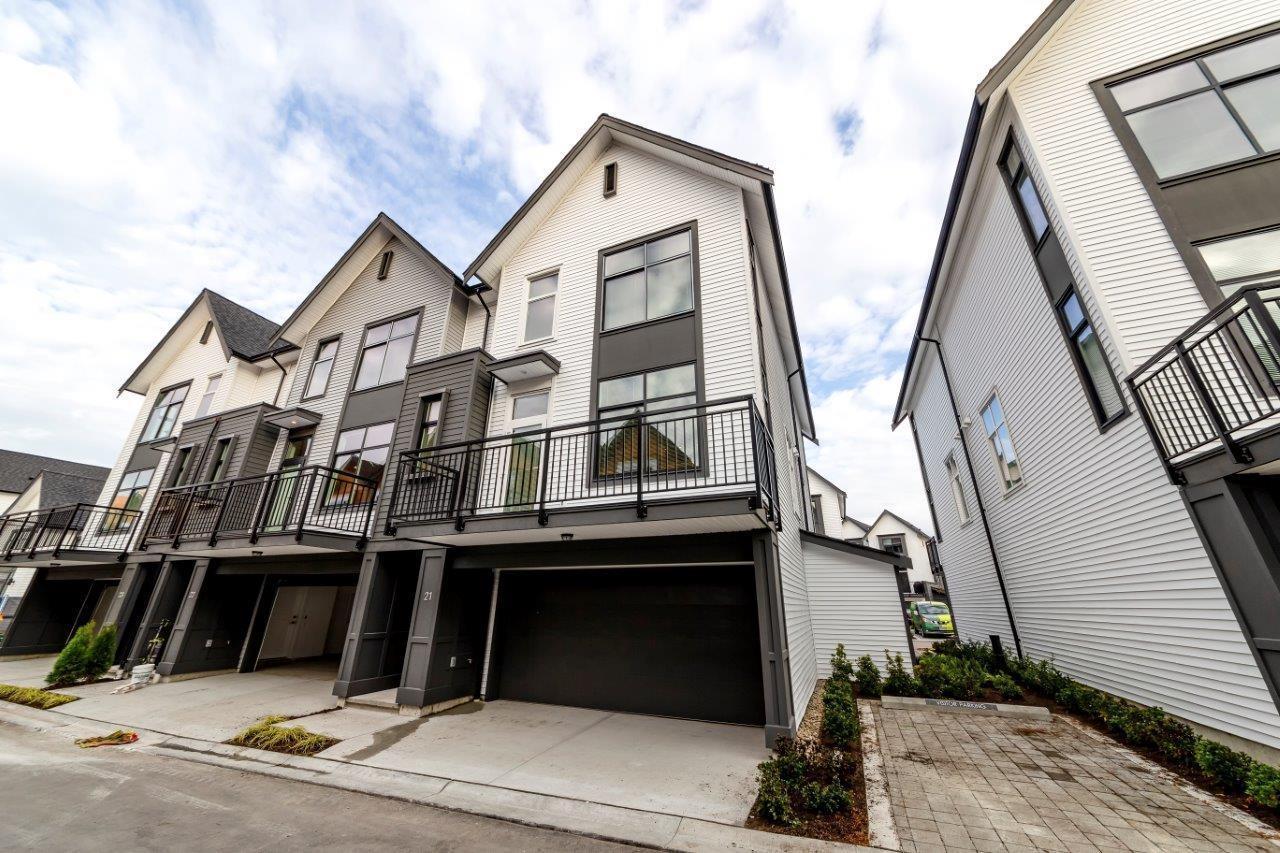 21 17555 57A Avenue, Surrey