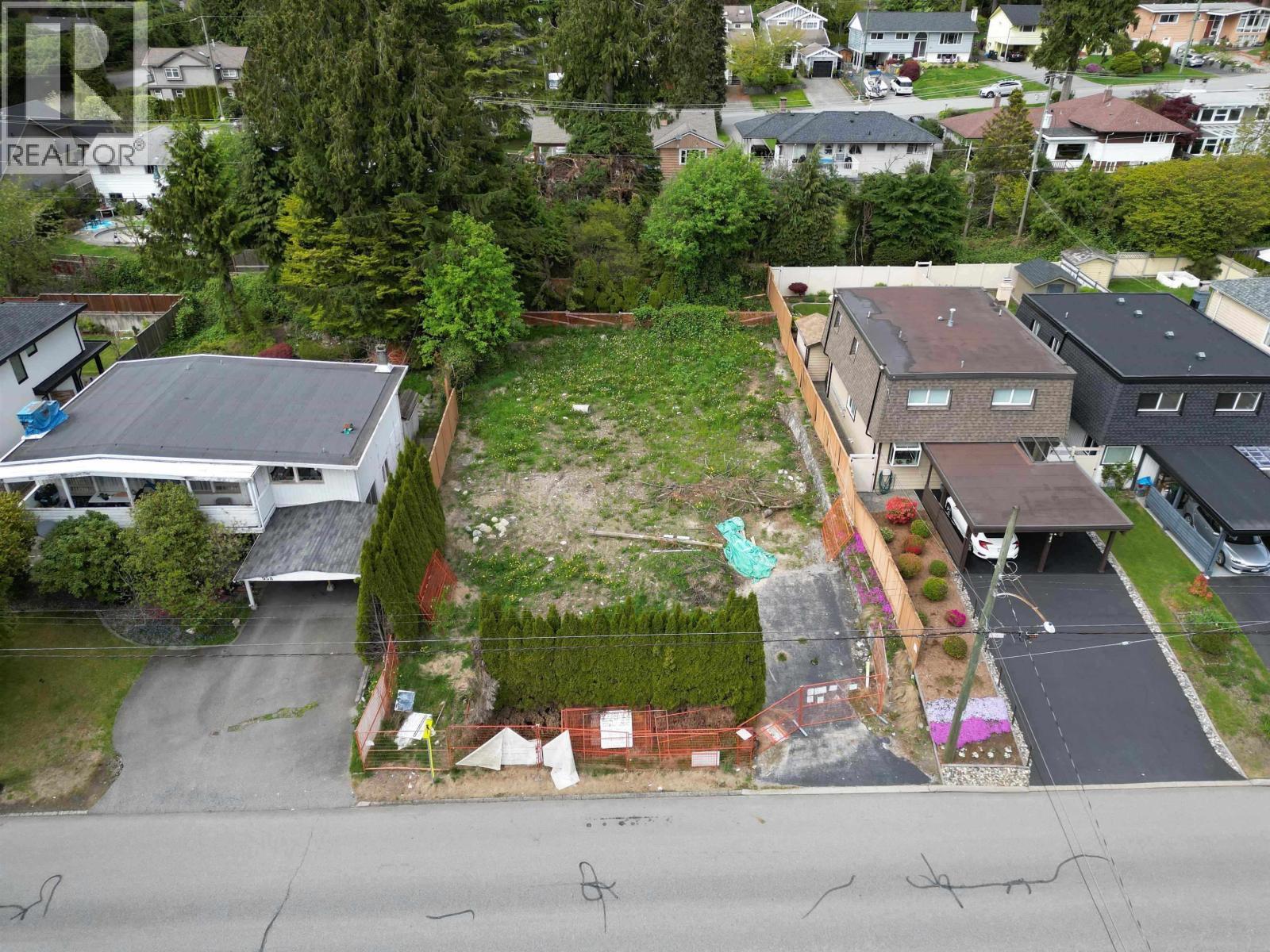 946 Montroyal Boulevard, North Vancouver