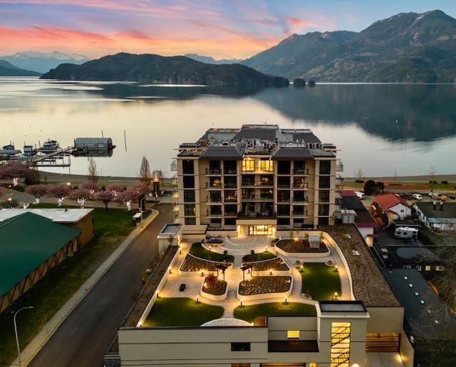 201 120 Esplanade Avenue, Harrison Hot Springs