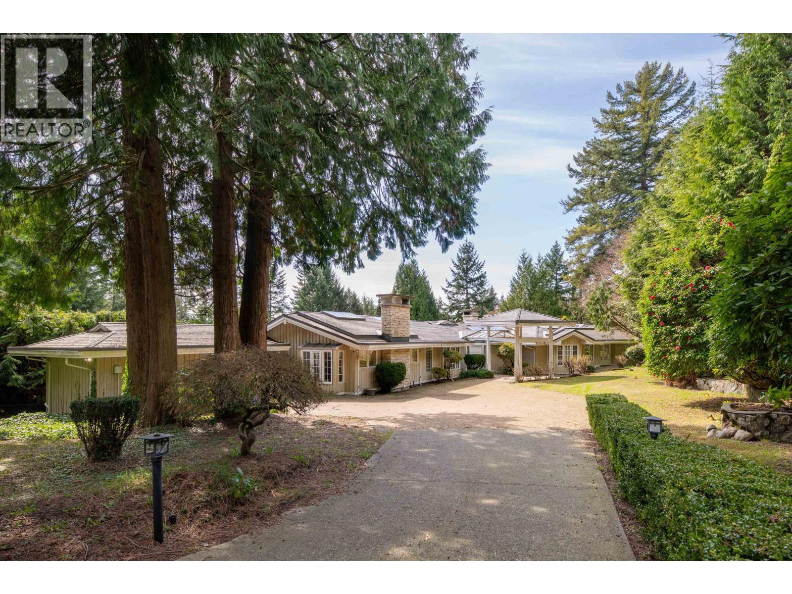 888 Pyrford Road, West Vancouver