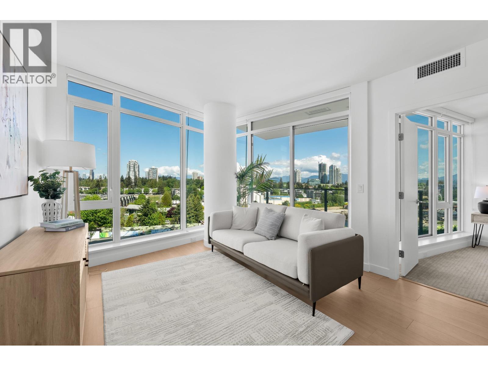 602 7683 Park Crescent, Burnaby