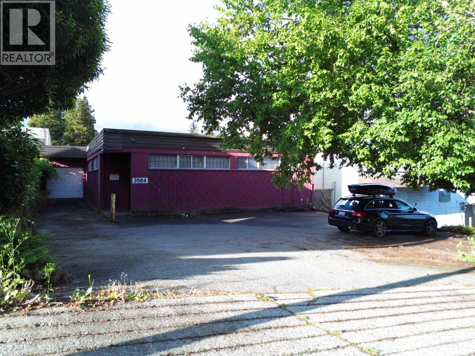3984 Kitchener Street, Burnaby