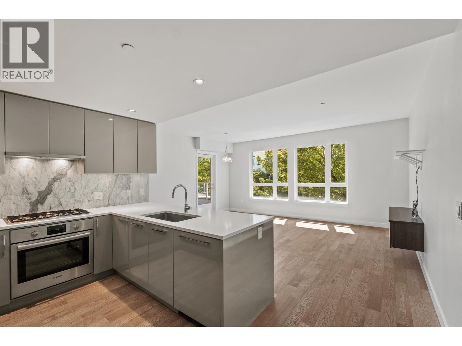 204 4080 Yukon Street, Vancouver