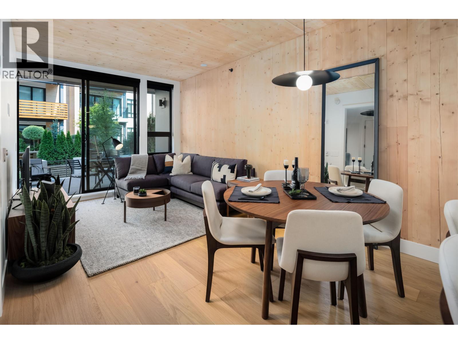 105 310 Salter Street, New Westminster